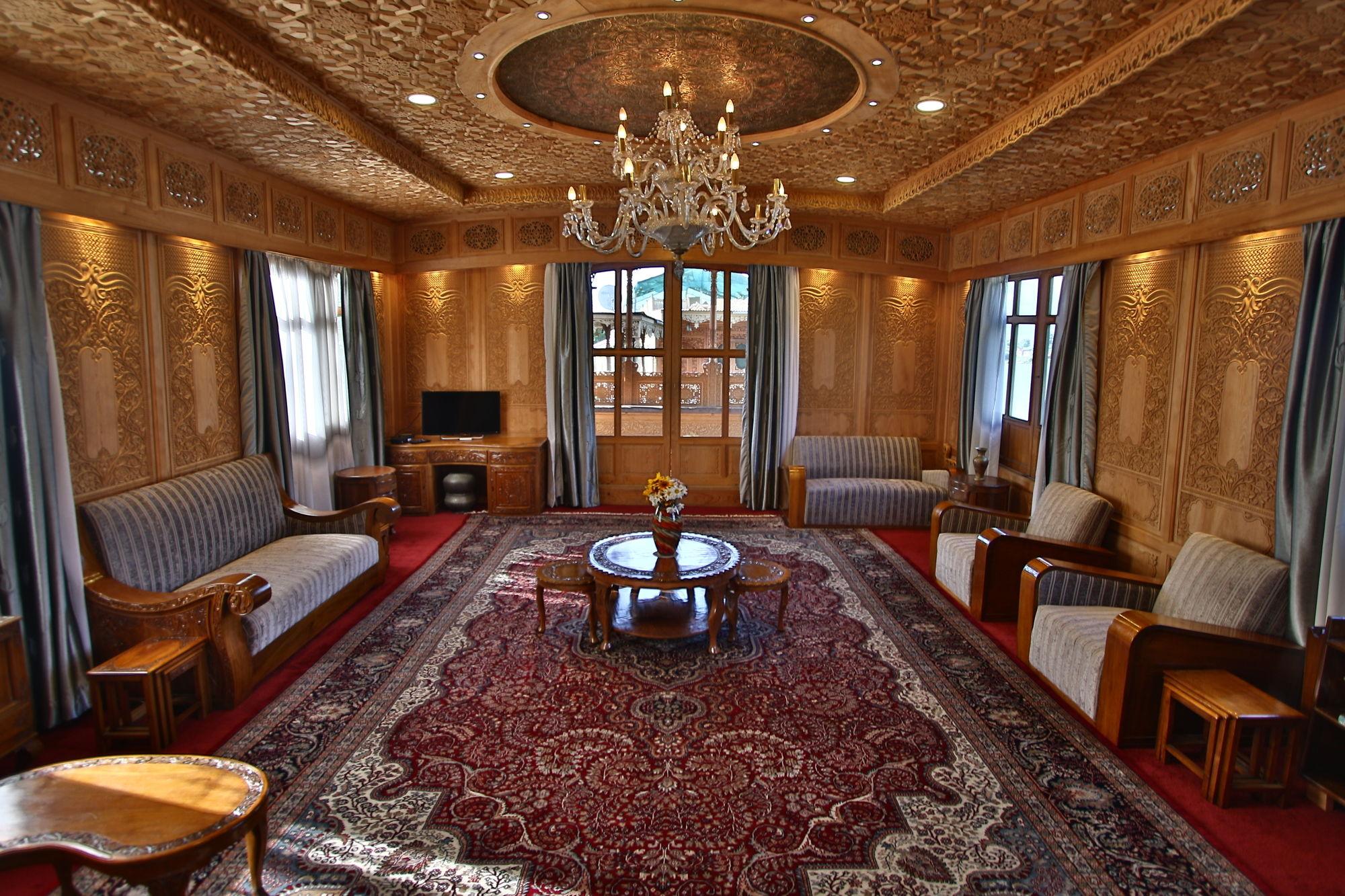 Hotel Mascot Houseboats Srīnagar Zewnętrze zdjęcie